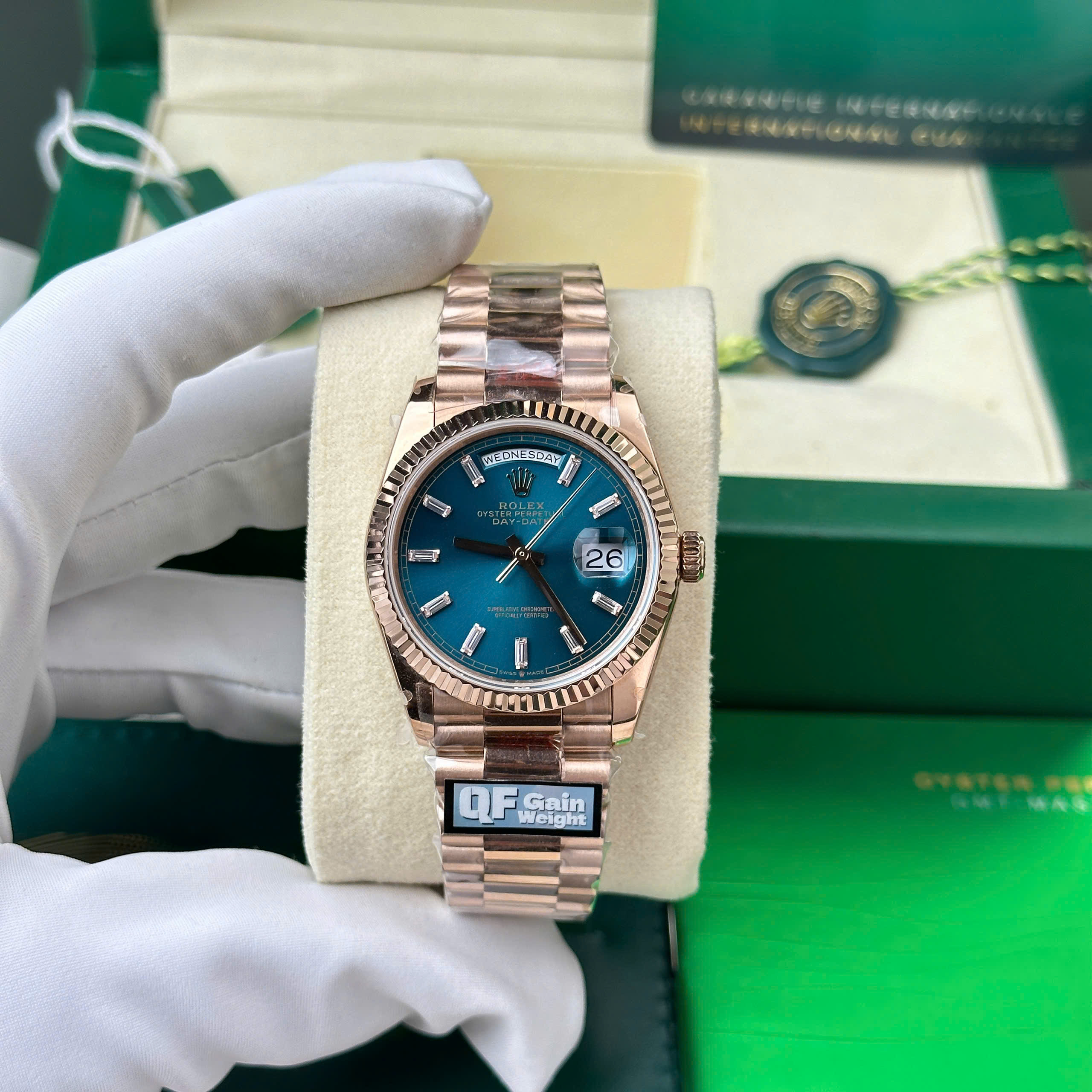 Đồng Hồ Rolex Day-Date 128235 Rep 11 mặt xanh lục trọng lượng 158gram nhà máy QF 36mm