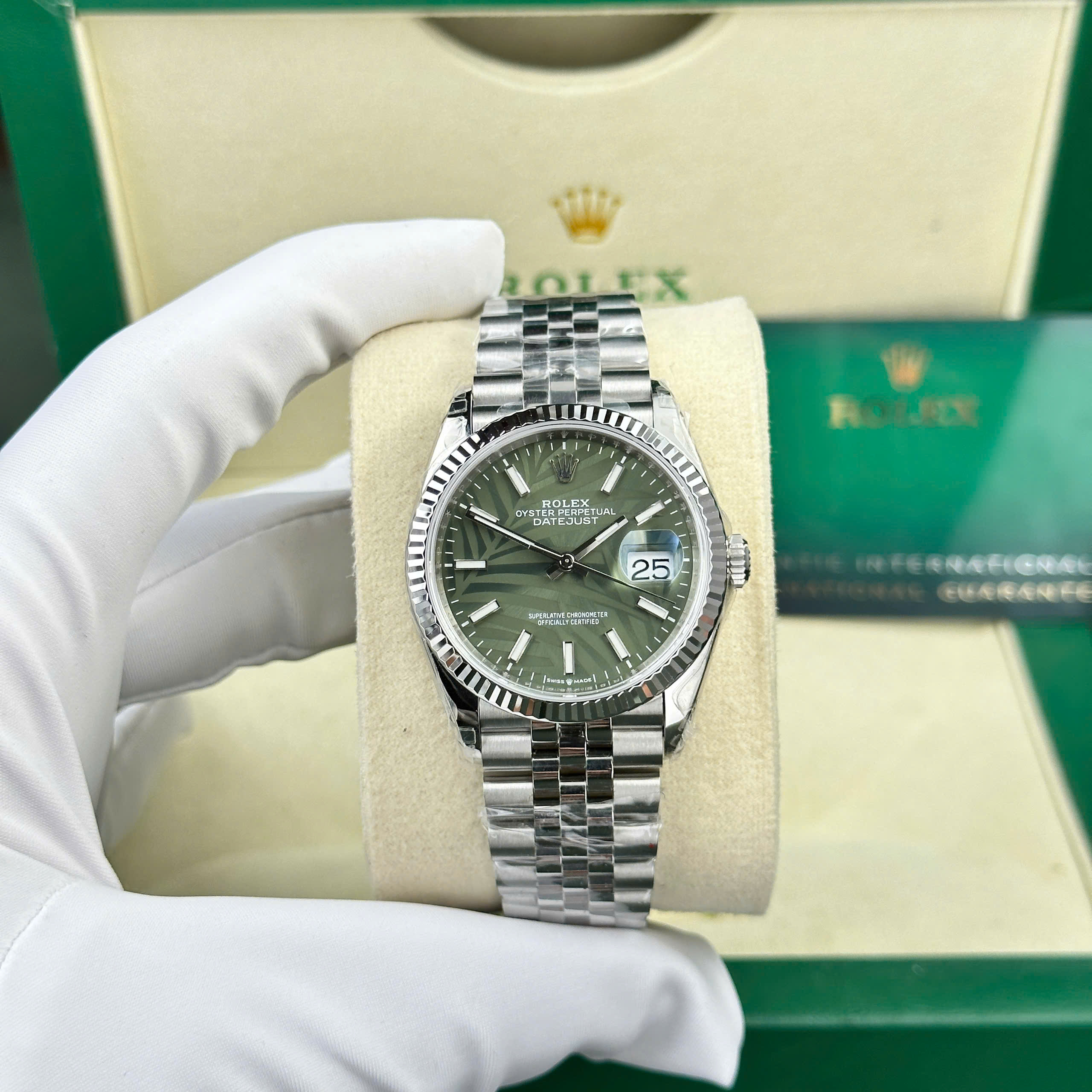 Đồng hồ Chế Tác Rolex DateJust 126234 mặt là cây nhiệt đới cọc số dạ quang VSF 36mm