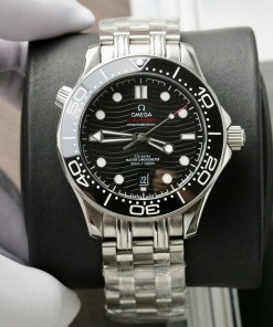 Đồng hồ Fake Thuỵ Sỹ Omega Seamaster nam mặt đen dây kim loại 42mm 