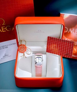 Đồng hồ Omega Constellation Quadra Quartz Dây Da Hồng Mặt Xà Cừ Fake Cao Cấp 22x28mm 