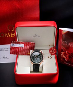 Đồng hồ Omega Speedmaster nam mặt xanh green fake cao cấp 43mm 
