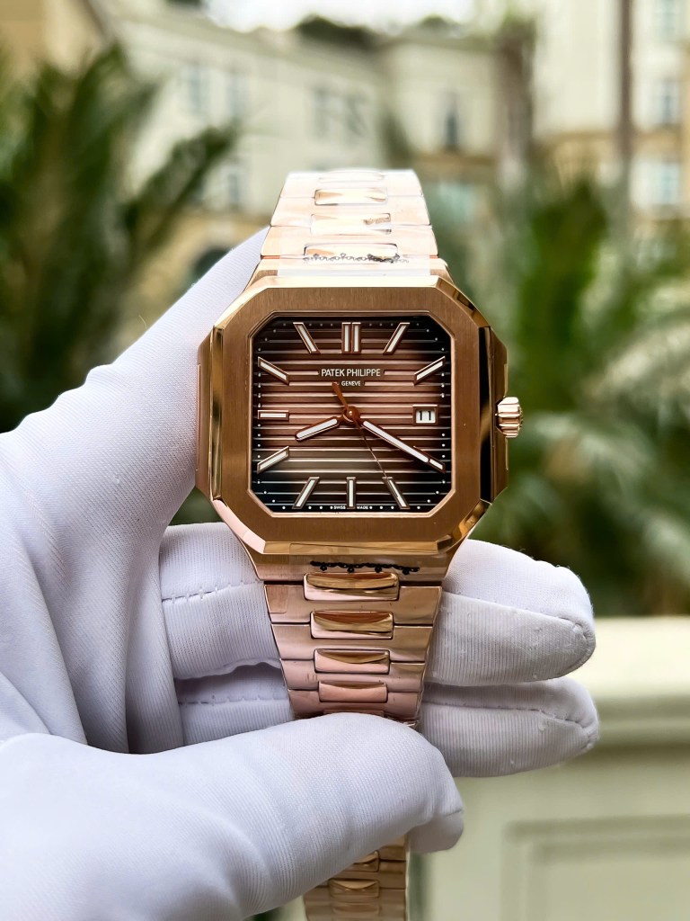 Đồng hồ Patek Philippe Cubitus 5821 Replica 11 mặt vuông màu chocolate 45mm 