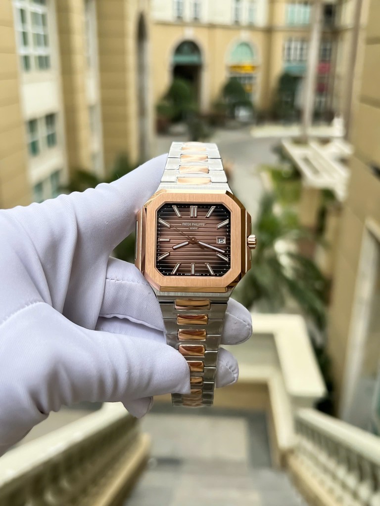Đồng hồ Patek Philippe Cubitus 5821 demi rose gold Rep 1 1 mặt vuông màu chocolate 45mm 