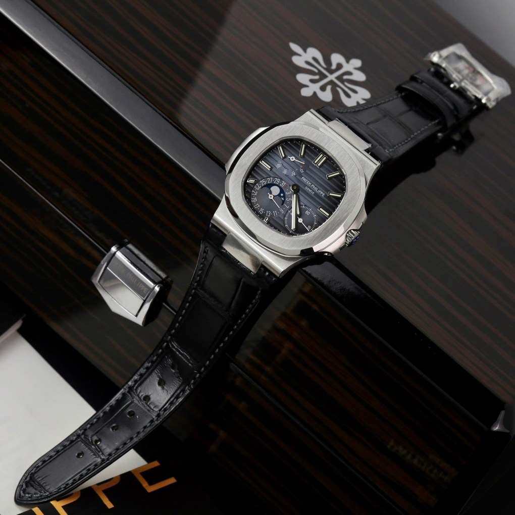 Đồng hồ Patek Philippe Nautilus 5712 Replica 11 mặt xanh blue dây da PPF 40mm 