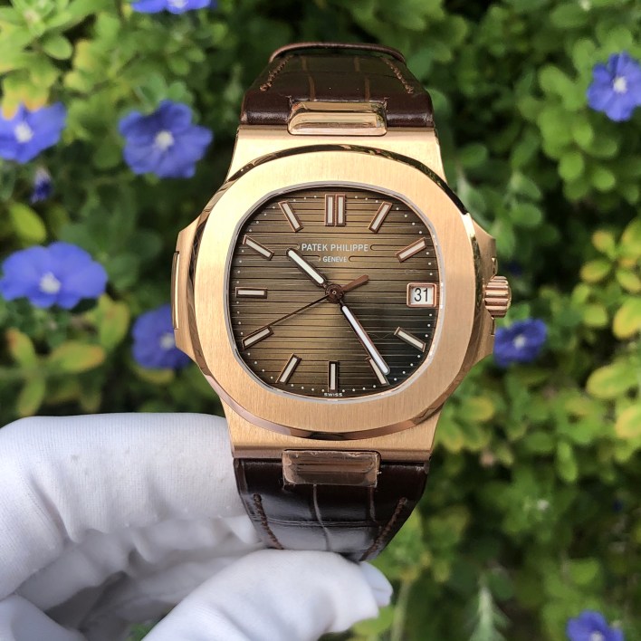 Đồng hồ Patek Philippe nam siêu cấp PT Nautilus 5711R Replica 1:1 Thụy Sỹ màu nâu 