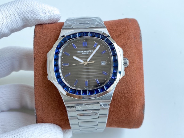 Đồng hồ Patek Philippe nam dây cao su Patek Philippe Aquanaut Rose Gold 40mm 