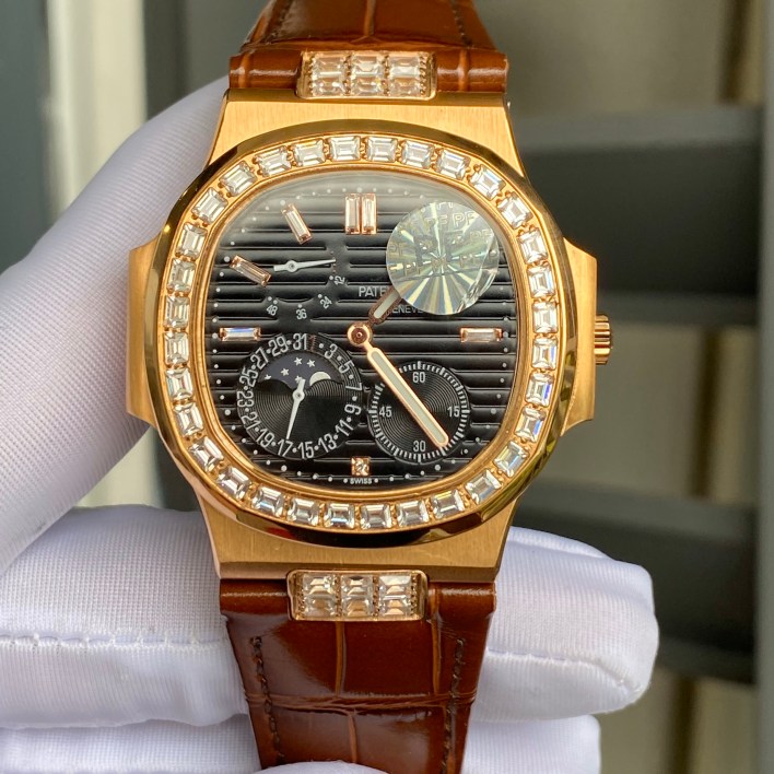Đồng hồ Patek Philippe Nautilus nam Super Fake 1:1 Thụy Sỹ màu xanh 40mm 
