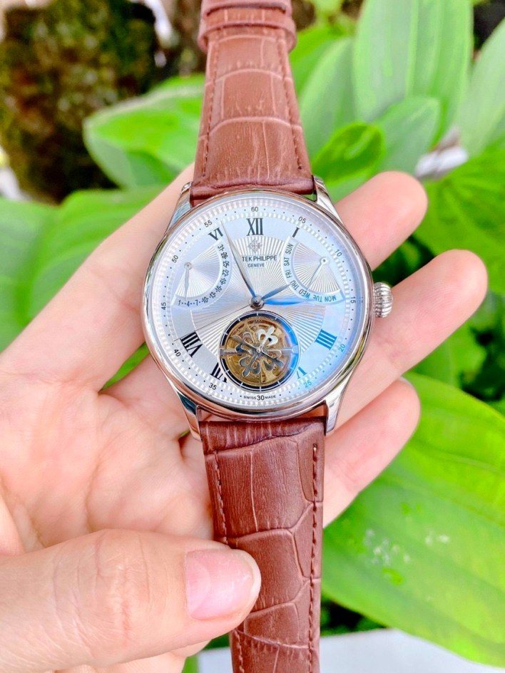 Đồng hồ Patek Philippe nam đính đá Patek Philippe Nautilus Super Fake 42mm 