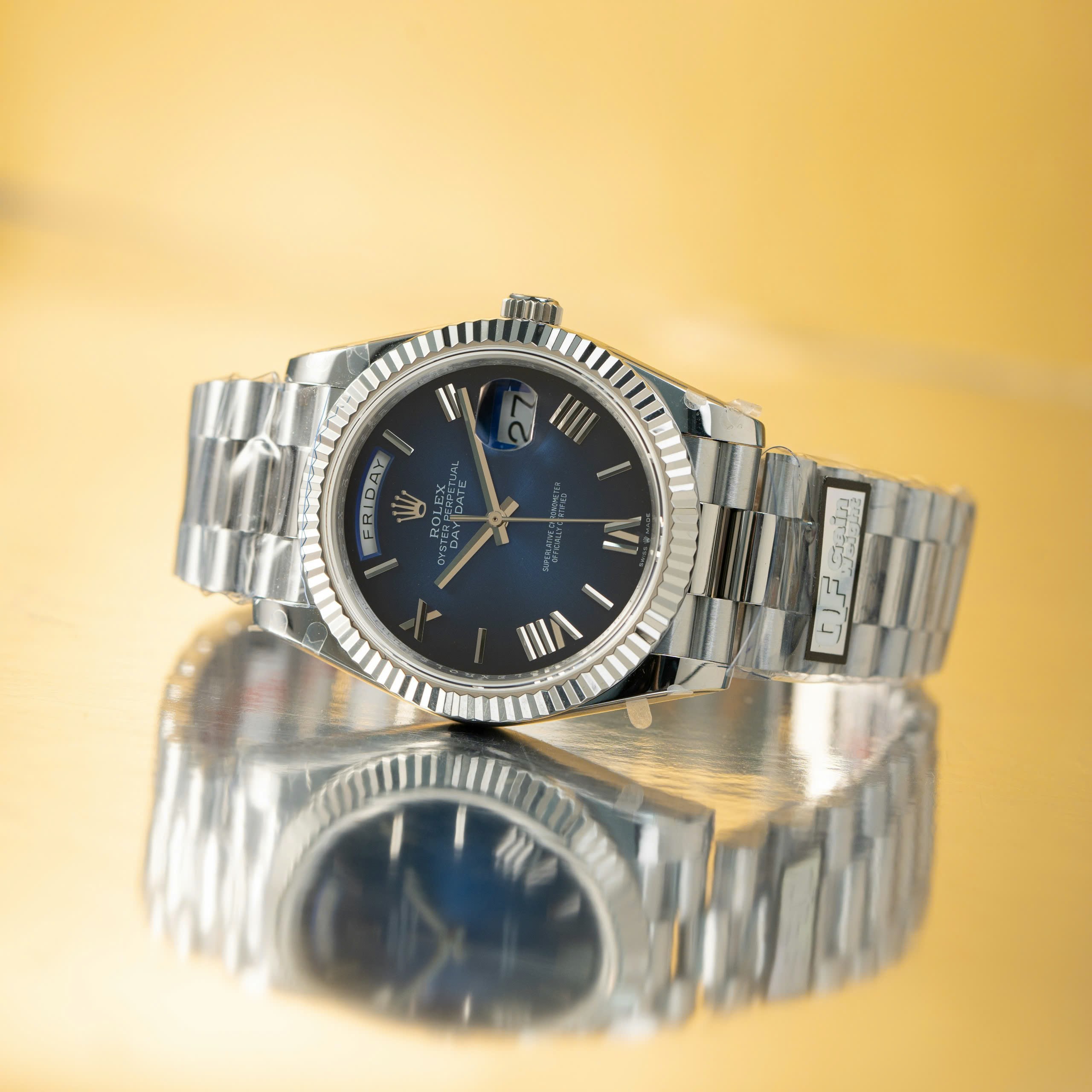 Đồng hồ Rep 11 Rolex Day-Date 228239 mặt xanh cọc số la mã trọng lượng 186gram QF 40mm