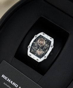 Đồng hồ Richard Mille RM2705 Replica 11 vỏ carbon màu trắng siêu nhẹ 37.25×47mm 