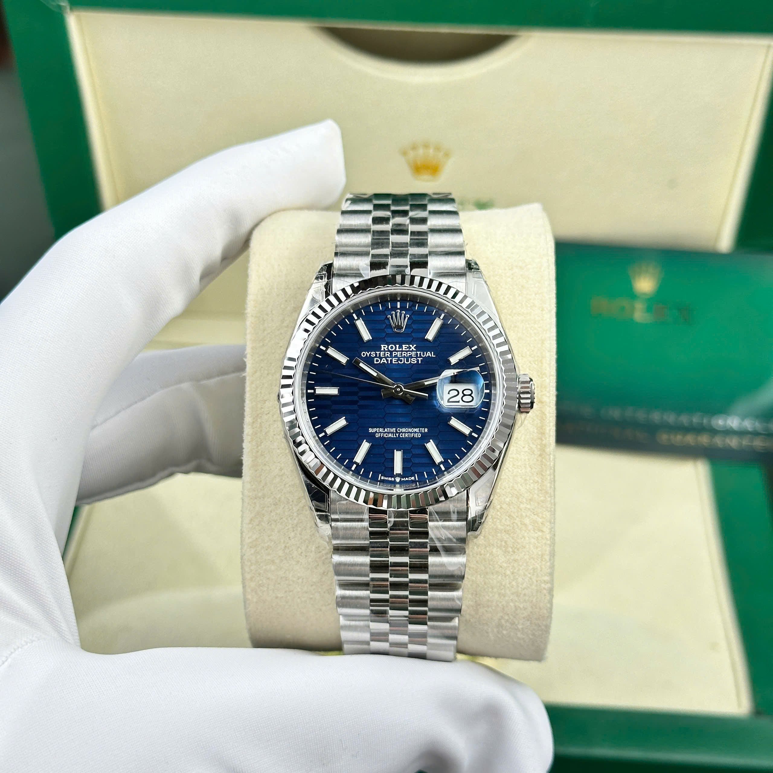 Đồng hồ Rolex DateJust 126234 Rep 11 mặt nếp gấp cọc số dạ quang nhà máy VS 36mm