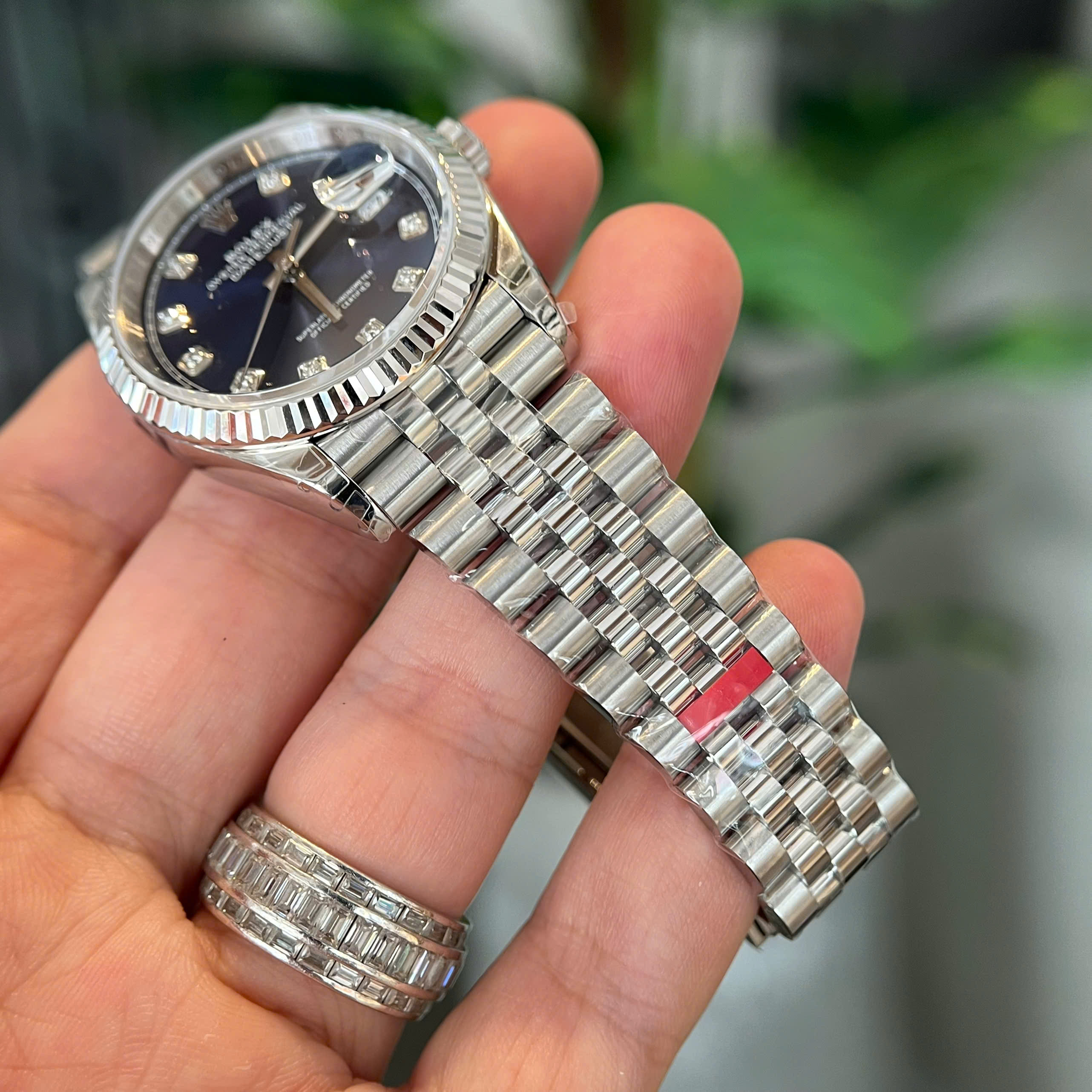Đồng hồ Rolex DateJust 126234 mặt xanh cọc số đá Rep 11 nhà máy VS 36mm