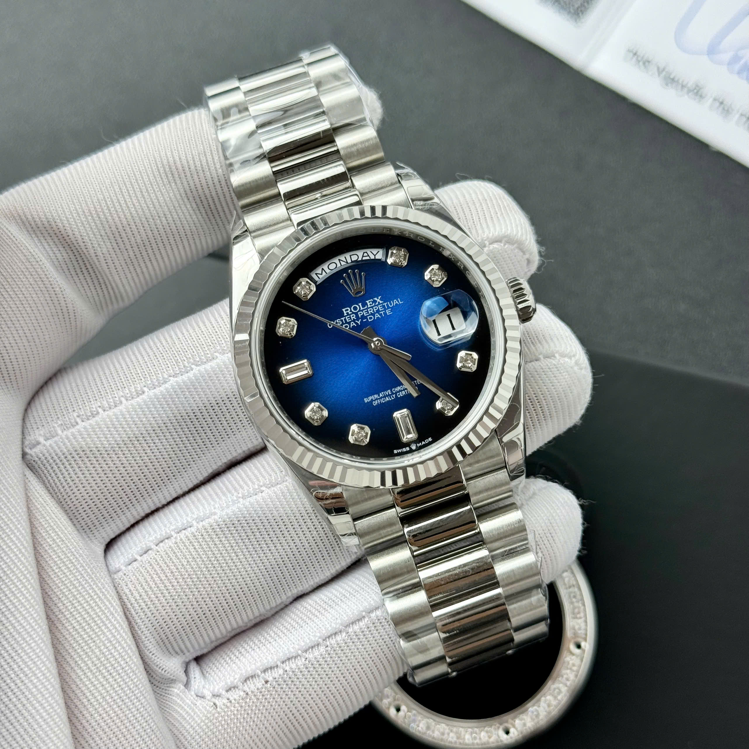 Đồng hồ Rolex Day-Date Fake 11 cao cấp mặt xanh blue nhà máy EW 36mm