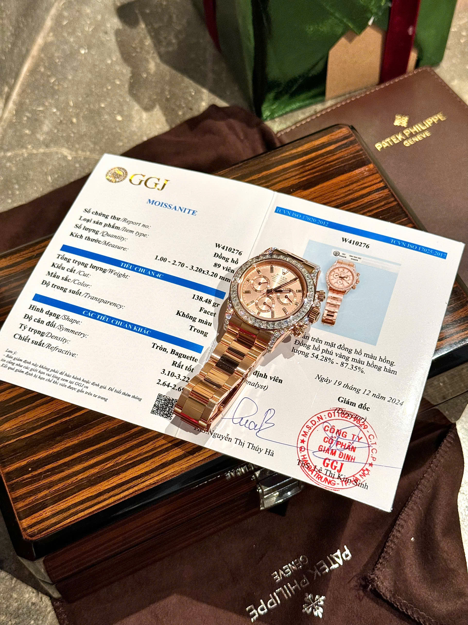 Đồng hồ Rolex Daytona bọc vàng hồng đính kim cương Moissanite 40mm