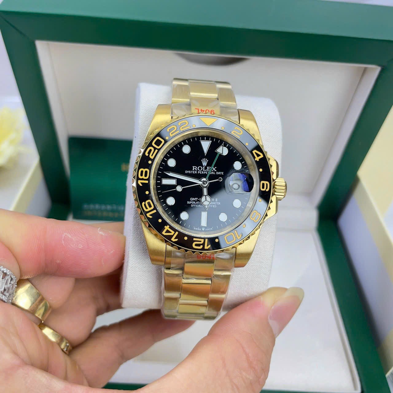 Đồng hồ Rolex GMT-Master ll màu vàng gold Super Fake 11 nam máy cơ Nhật 40mm