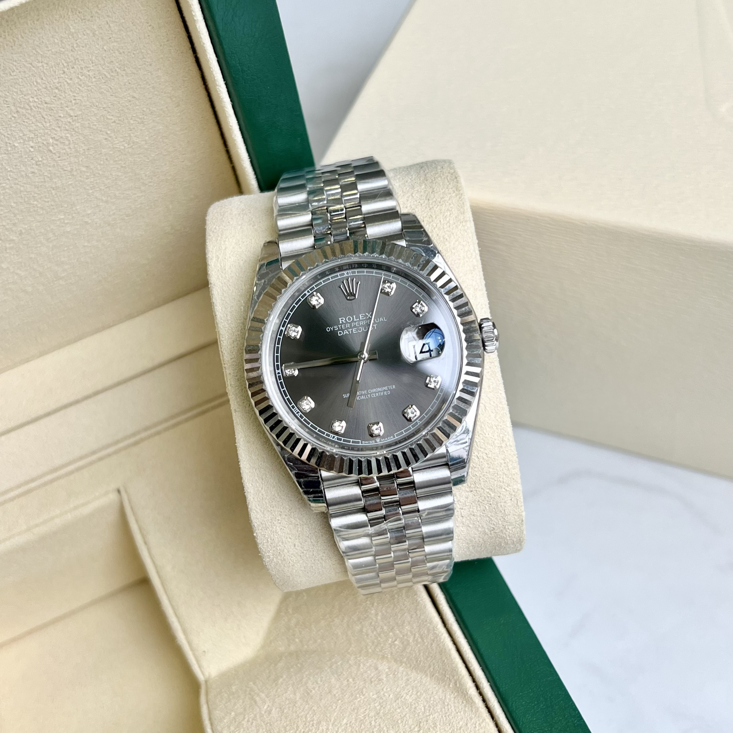 Đồng hồ nam Rolex DateJust Rep 1:1 mặt xám cọc số đá 41mm