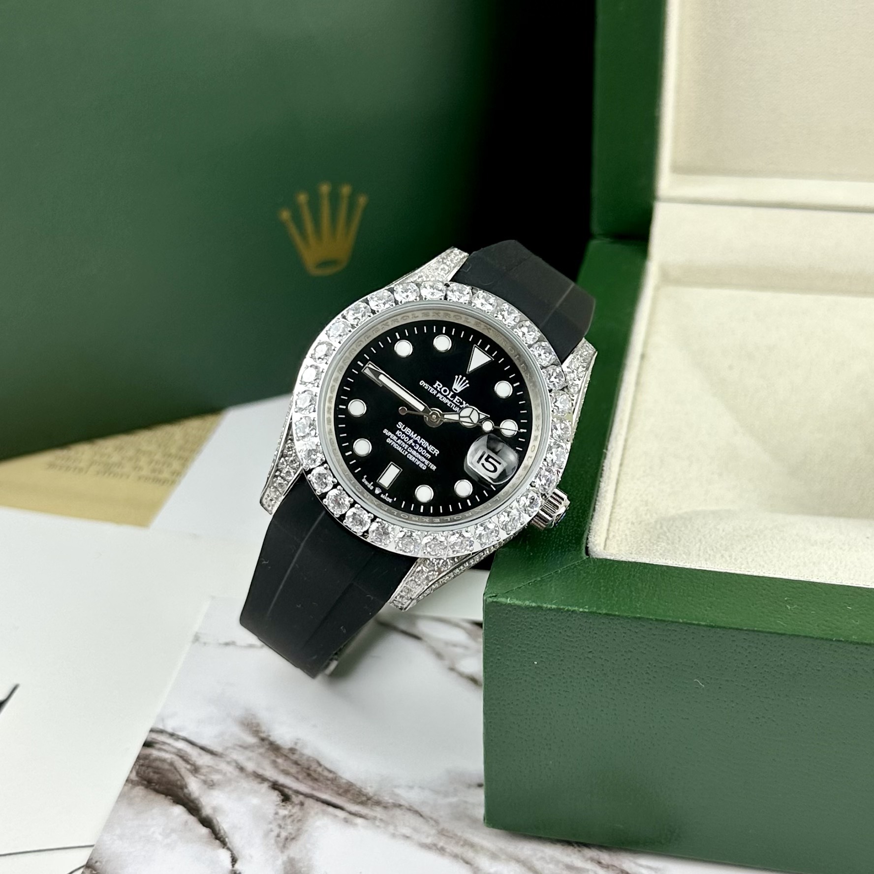 Đồng hồ nam Rolex Submariner Fake 11 máy Nhật đính full đá 40mm