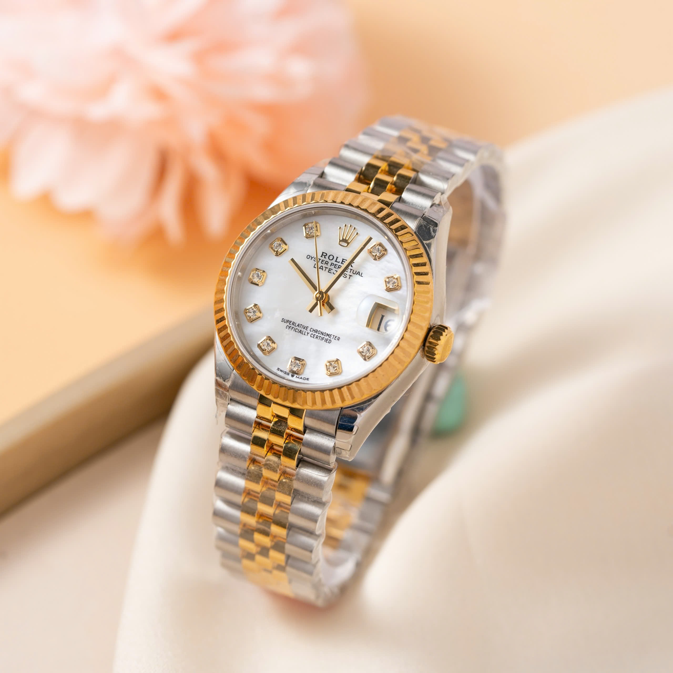 Đồng hồ nữ Rolex DateJust Rep 11 Cao Cấp mặt khảm xà cừ 31mm