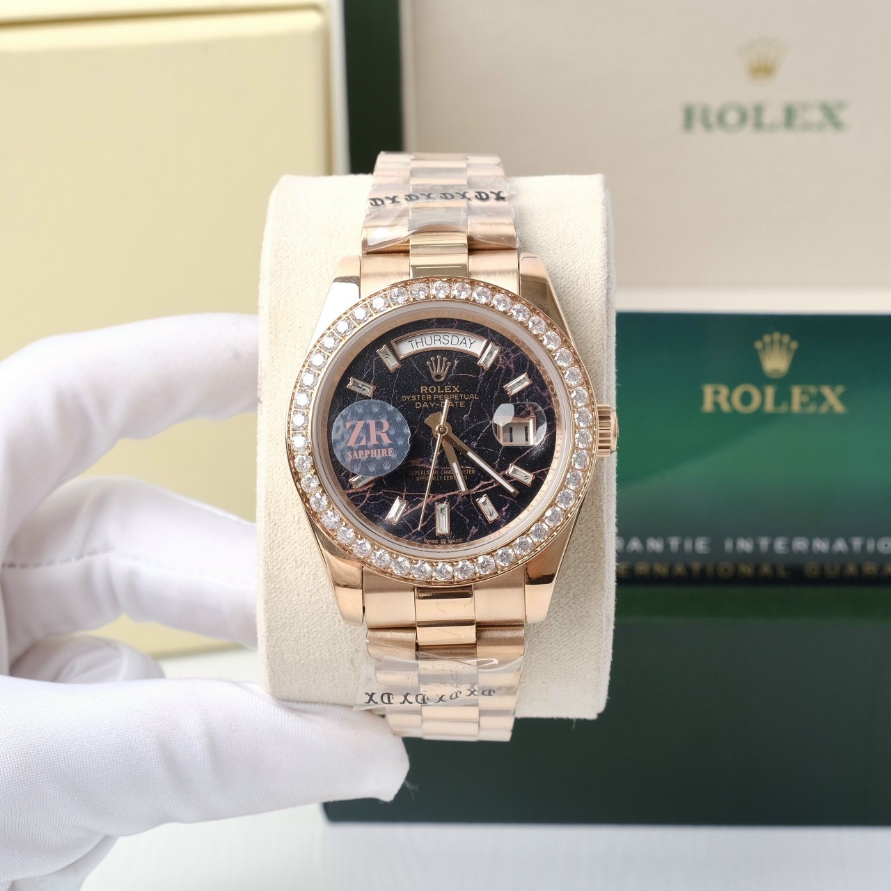 Đồng hồ nam Rolex đính đá máy Nhật giá rẻ mặt số nham thạch 40mm
