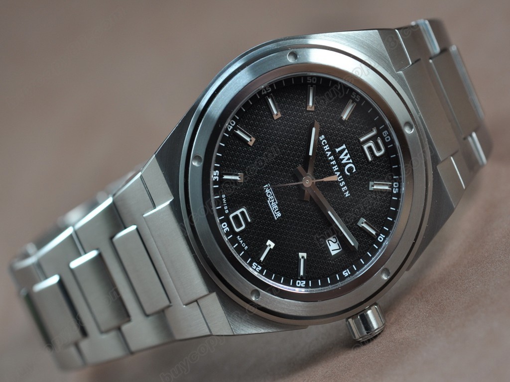 IWC【男性用】 Ingenieur Special Ed Swiss Eta 2824-2 自動機芯搭載8