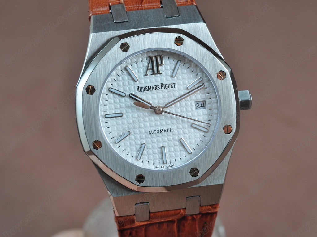 愛彼錶【男性用】 Royal Oak Jumbo 39mm SS/LE White Swiss Eta 2824-2自動機芯搭載7