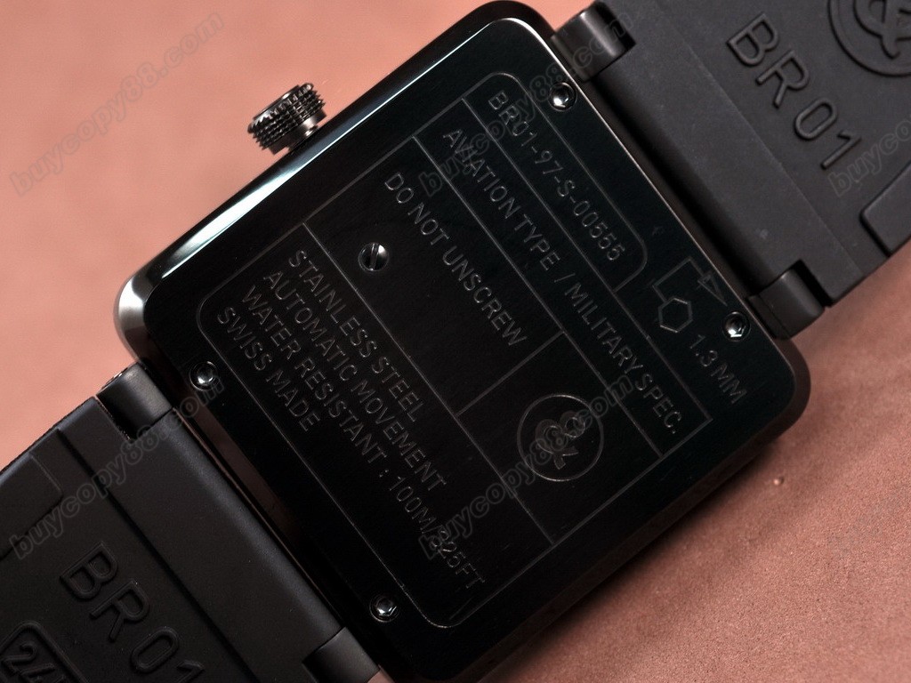 Bell & Ross【男性用】 BR Instrument 01-94 Chrono PVD C/F Black 46mmSwiss クオーツ搭載 6