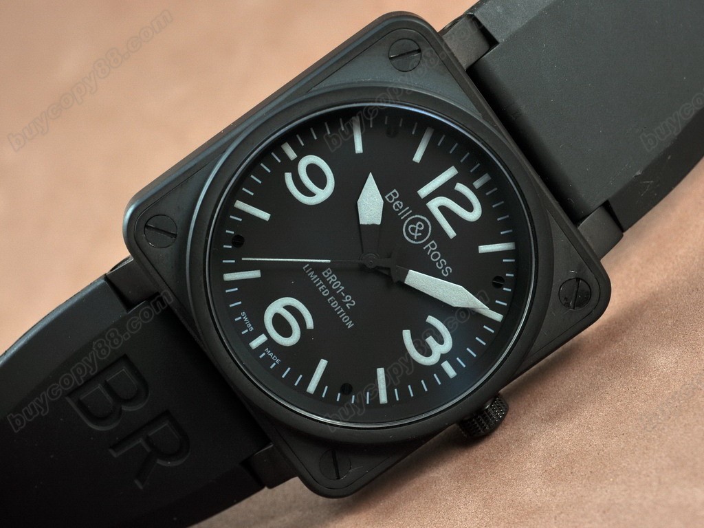 Bell & Ross【男性用】BR 01-092 PVD Black/White 46mm Asia Eta 2836-2オートマチック搭載．5