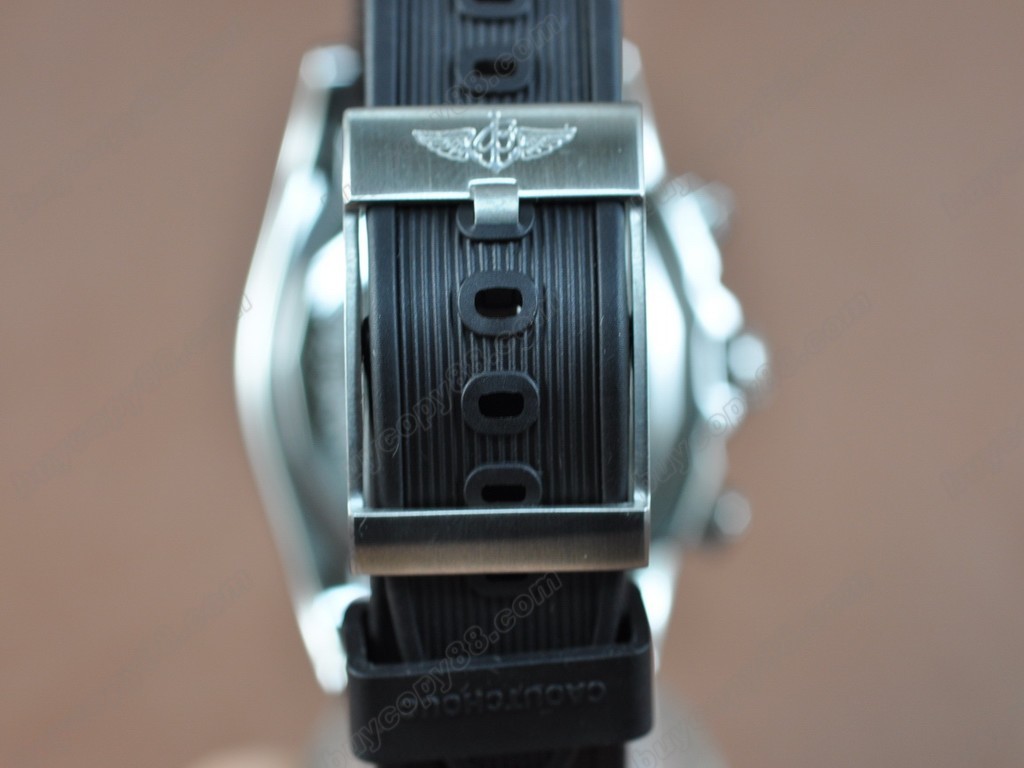 百年靈【男性用】 Chronomat B01 SS/RU White Roman Asia7750自動機芯搭載2