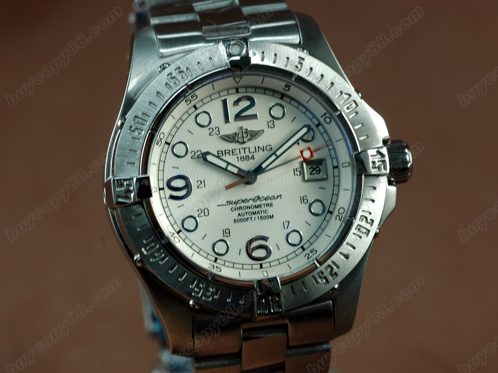 百年靈【男性用】Superocean Steelfish SS White Swiss Eta 2836-2自動機芯搭載　1