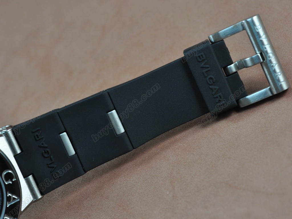 寶格麗 【男性用】 Diagono Aluminium Chrono OS20 石英機芯搭載 4