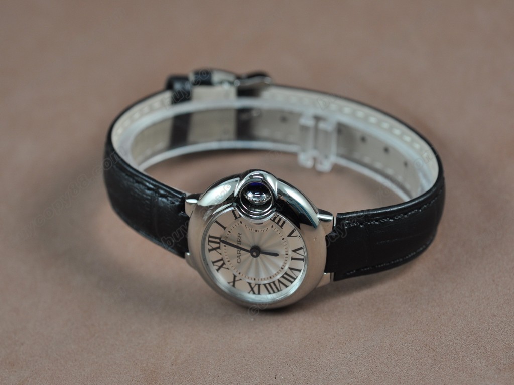 卡地亞【女性用】 Ballon Blue de Cartier Ⅱ White Swiss 石英機芯搭載 4