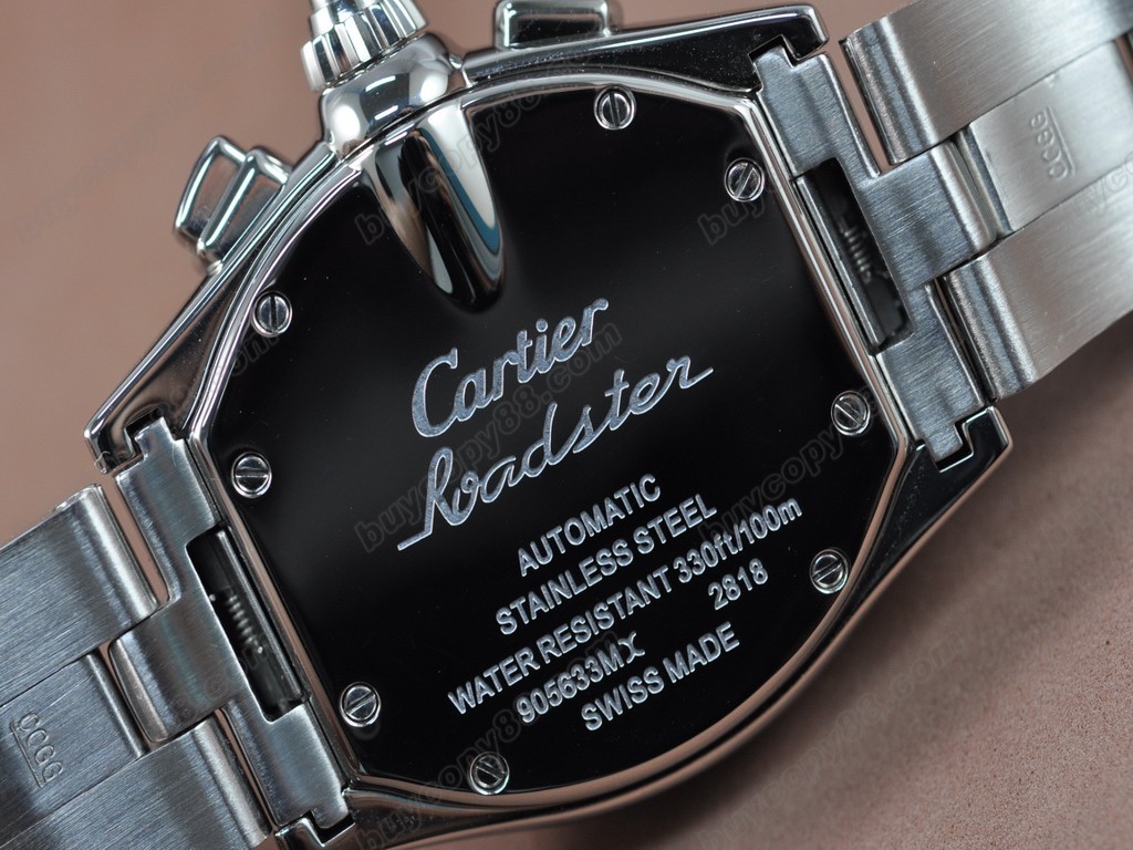 卡地亞【男性用】 Roadster Chrono SS Men Asia7750 自動機芯搭載．振頻每小時 28,800 次　8