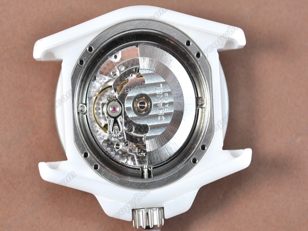 香奈兒【男性用】J12 (Best version)Full White Ceramic White Dial Swiss Eta 2824-2 自動機芯搭載5