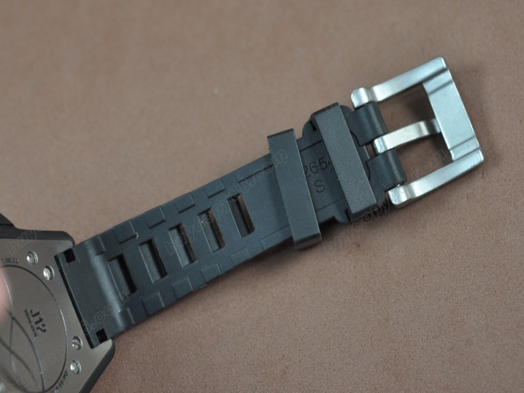 香奈兒【女性用】 J12 34.5mm Black Ceramic RU/Diam Black Swiss Ronda石英機芯搭載8