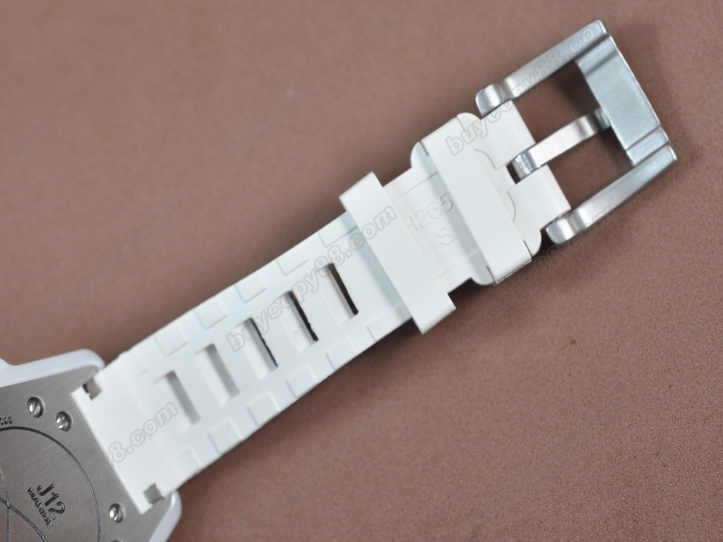 香奈兒【女性用】J12 34.5mm White Ceramic RU/Diam White Swiss Ronda 石英機芯搭載9
