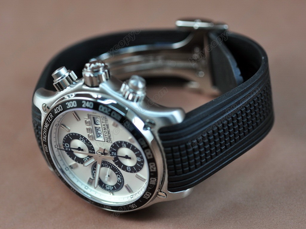 玉寶錶【男性用】 1911 Discovery Chrono SS/RU White Asia 7750 自動機芯搭載．振頻每小時 28,800 次9