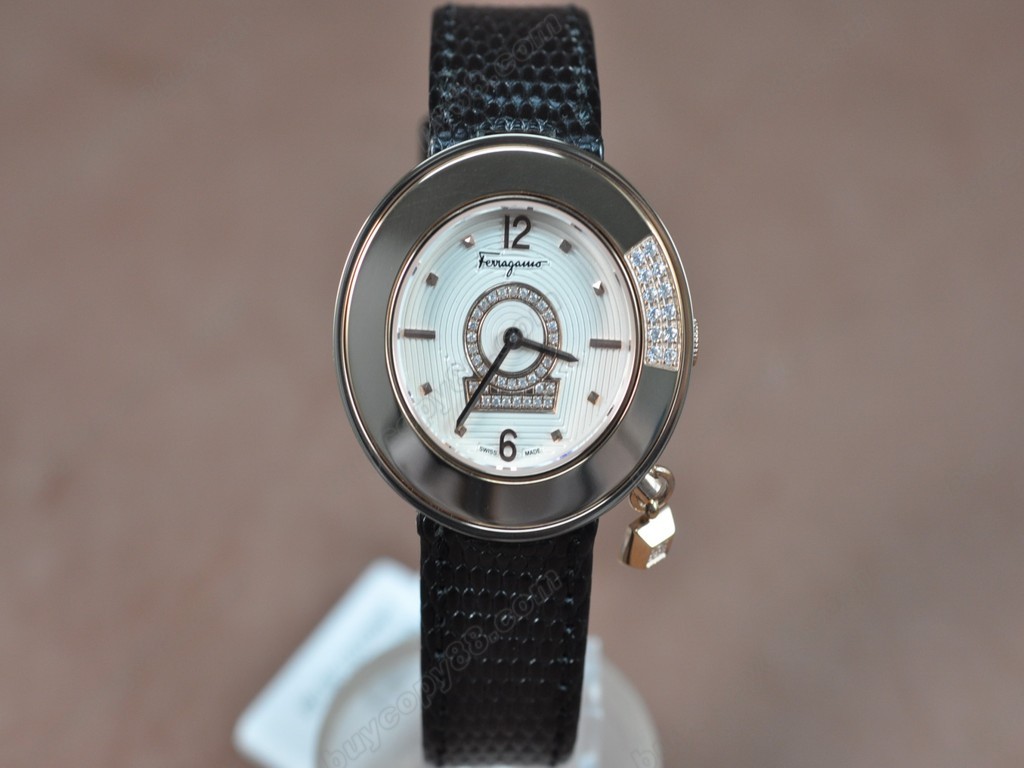 菲拉格慕【女性用】 Ladies RG/LE White MOP Dial Swiss 石英機芯搭載　2