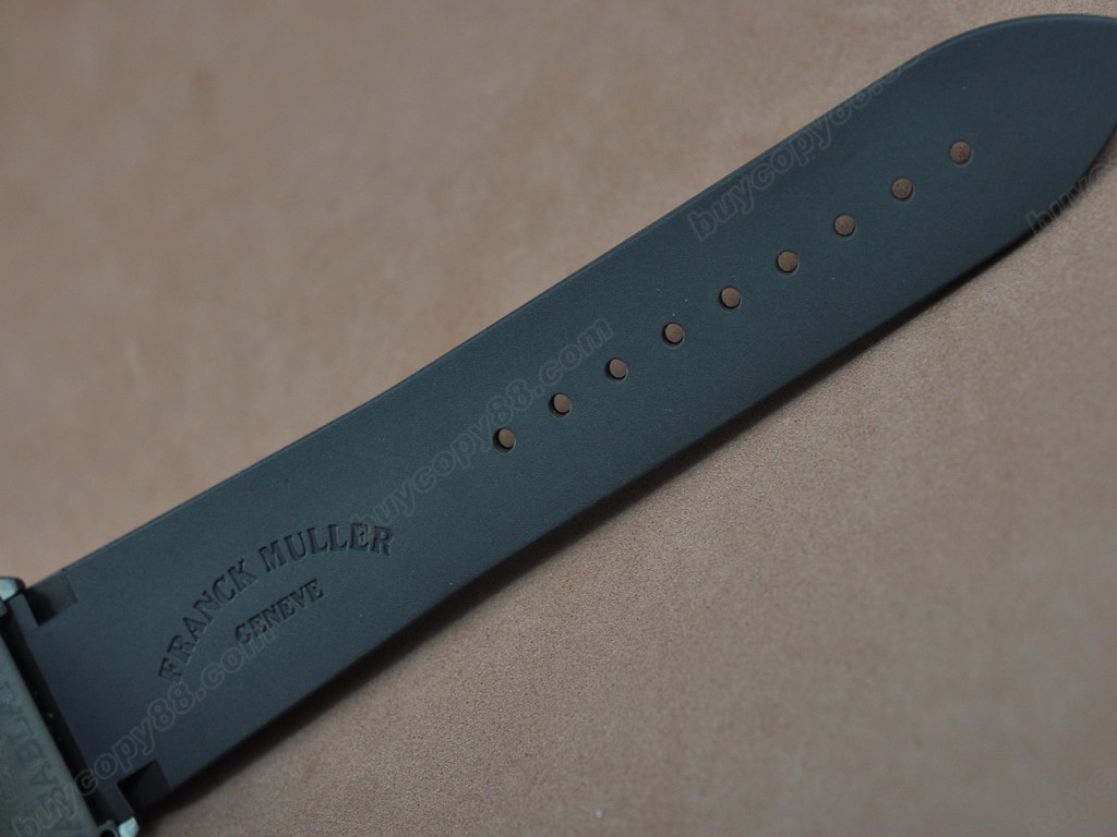 法蘭克穆勒【男性用】 Casablanca Chrono PVD/LE Black A-7750 自動機芯搭載.振頻每小時 28,800 次0