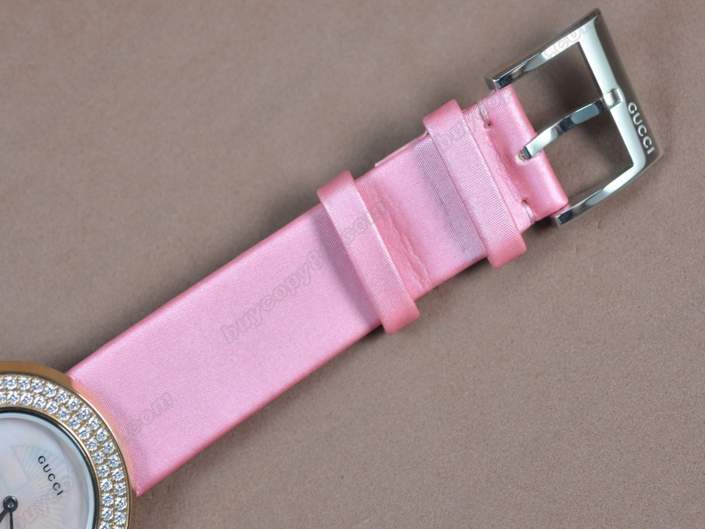 古馳 【女性用】U Play Mid size RG/LE Pearl pink dial Jap 石英機芯搭載5