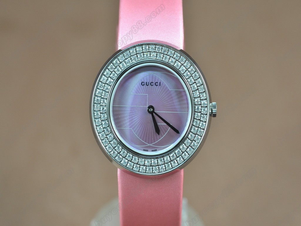 古馳 【女性用】 U Play Mid size SS/LE Pearl pink dial Japanese  石英機芯搭載7