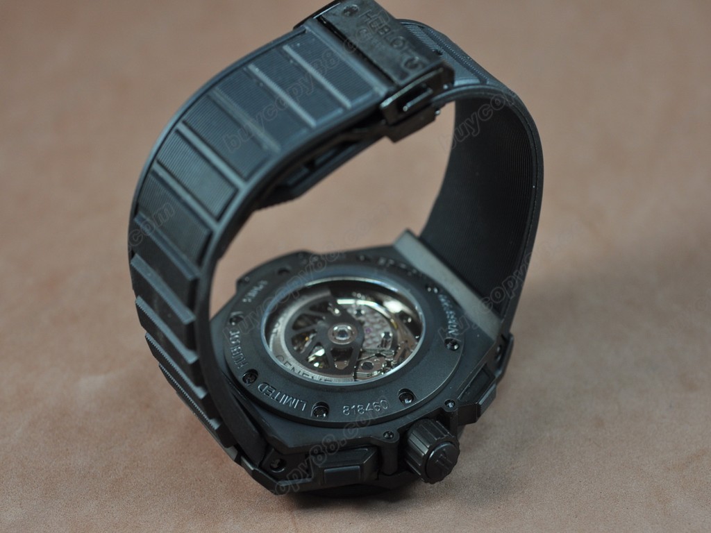 御博 【男性用】 Big Bang King Power PVD/RU/Diam Black Asia 7750自動機芯搭載. 振頻每小時 28,800 次3