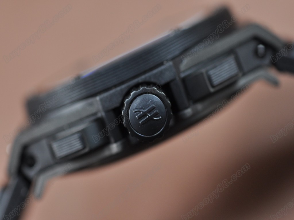 御博 【男性用】Big Bang King Power PVD/RU Black Asia7750 自動機芯搭載.振頻每小時 28,800 次5