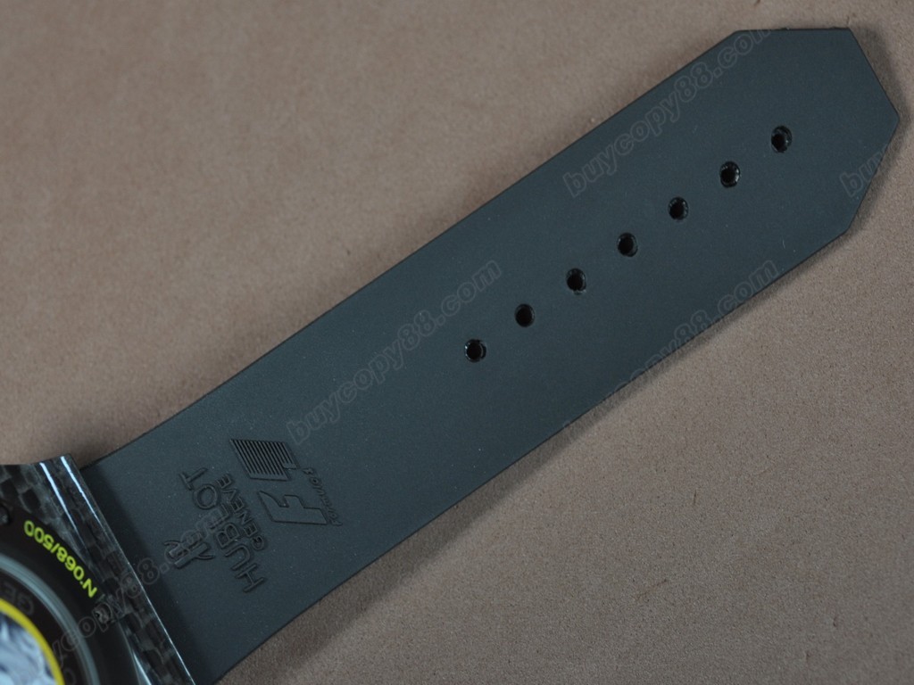 御博 【男性用】 Big Bang King Power F1 Limited Carbon case Black A-7750 自動機芯搭載.振頻每小時 28,800 次11