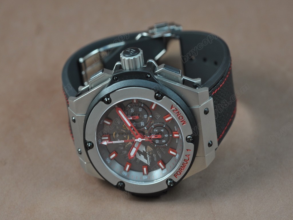 御博 【男性用】 Big Bang King Power F1 SS/LE Black dial A-7750 自動機芯搭載.振頻每小時 28,800 次1