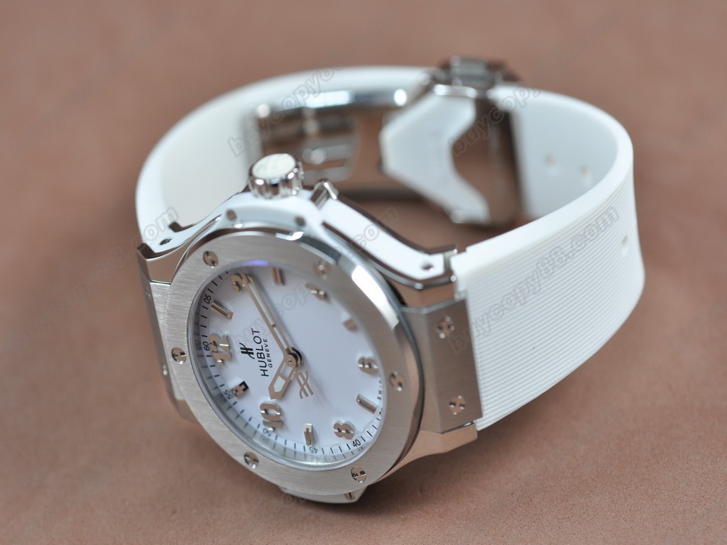 御博 【男性用】Big Bang 38mm SS/Ru All White Swiss 石英機芯搭載2