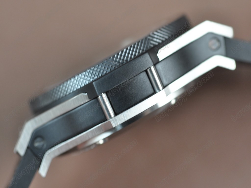 御博 【男性用】Big Bang 44mm SS/Ceramic bezel Carbon dial A-7750自動機芯搭載2