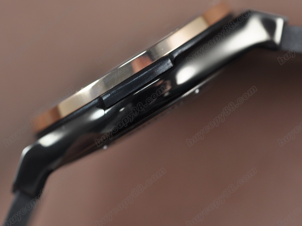御博 【男性用】  Big Bang 45mm PVD/RG/RU Black dial Asia Eta 2824-2 自動機芯搭載5
