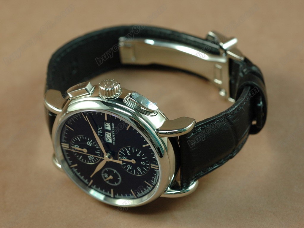 IWC【男性用】 Portofino Chronograph SS/LE Black A-7750自動機芯搭載．振頻每小時 28,800 次1