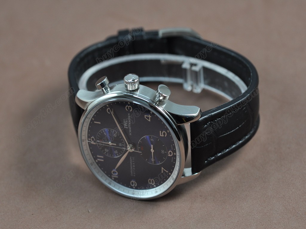 IWC【男性用】Portuguese Chrono SS/LE Wht/Blue Asia 7750 自動機芯搭載．振頻每小時 28,800 次　2