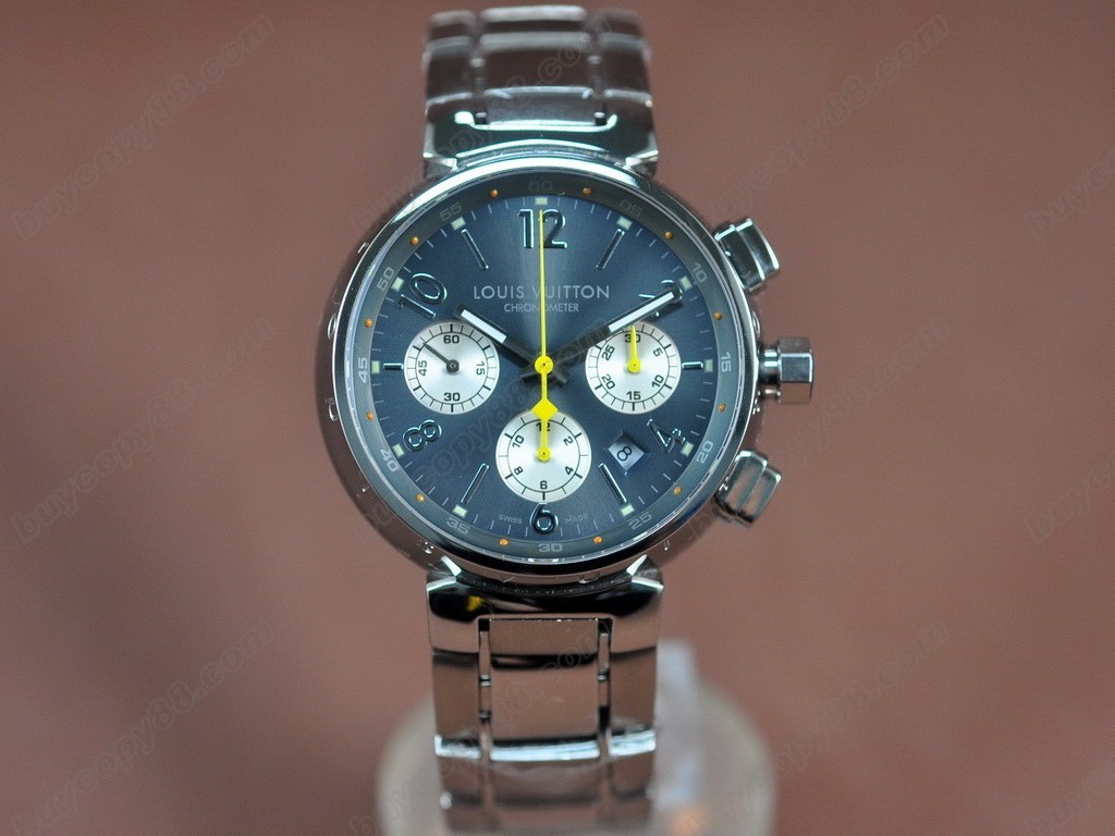 路易威登【男性用】Tambour Chronograph SS Black Asia 7750 自動機芯搭載．振頻每小時 28,800 次　7